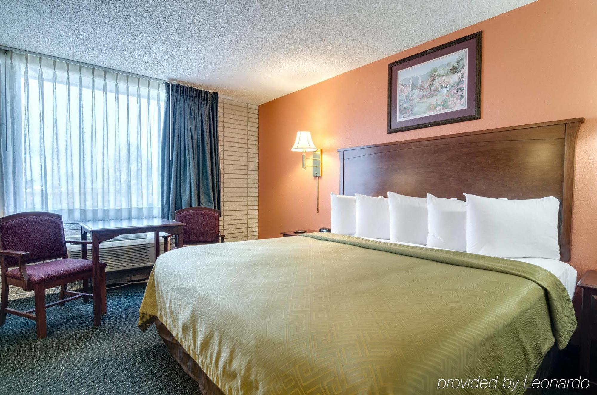 Americas Best Value Inn Salina Eksteriør billede