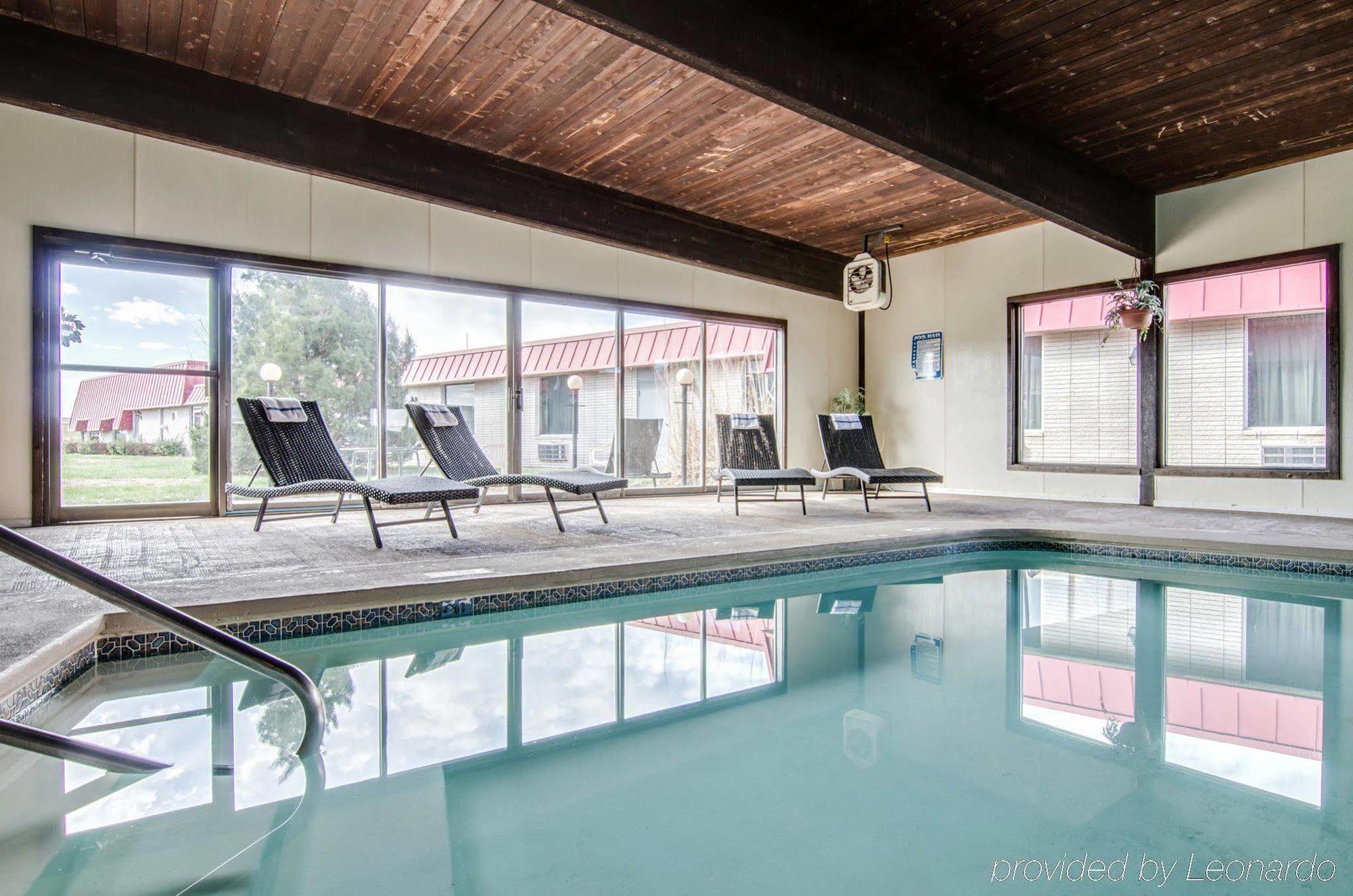 Americas Best Value Inn Salina Eksteriør billede
